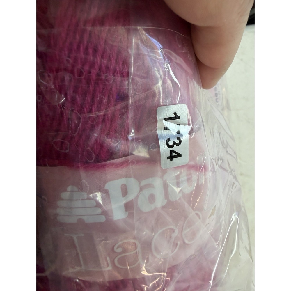 Patons Lace Sequin Quartz pink color Yarn Lot Of 2 - Picture 7 of 7